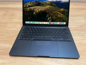 New Laptop Apple MacBook Pro 2020 16GB Intel Core I7 SSD 512GB