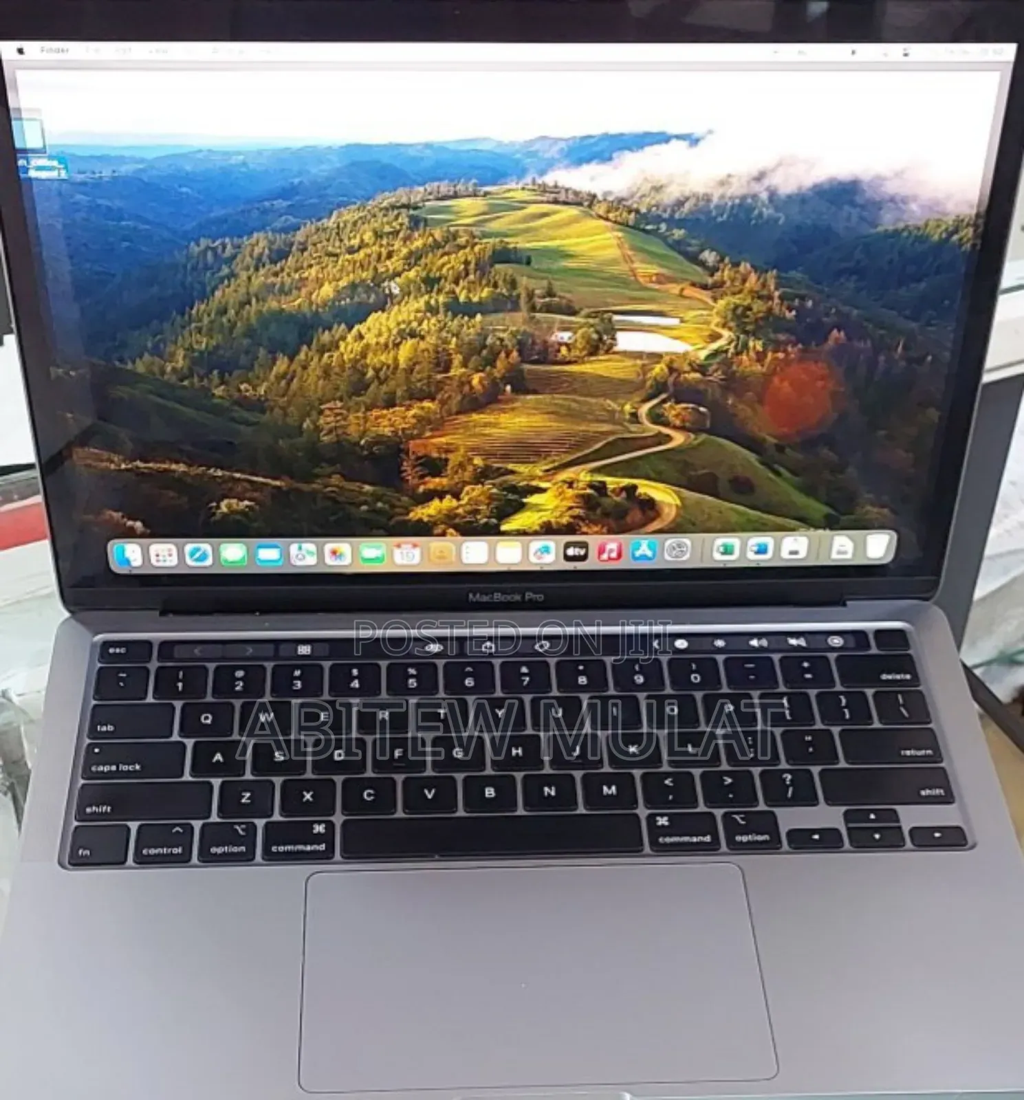 New Laptop Apple MacBook Pro 2020 16GB Intel Core I7 SSD 512GB