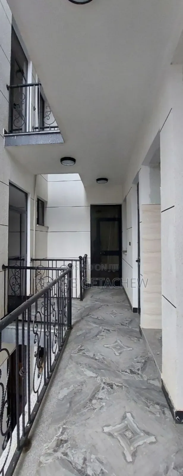 8bdrm House in Betel,  G+3 Half, Kolfe Keranio for sale