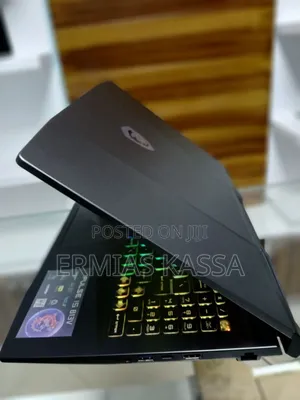 New Laptop MSI Pulse GL76 16GB Intel Core I7 SSD 1T