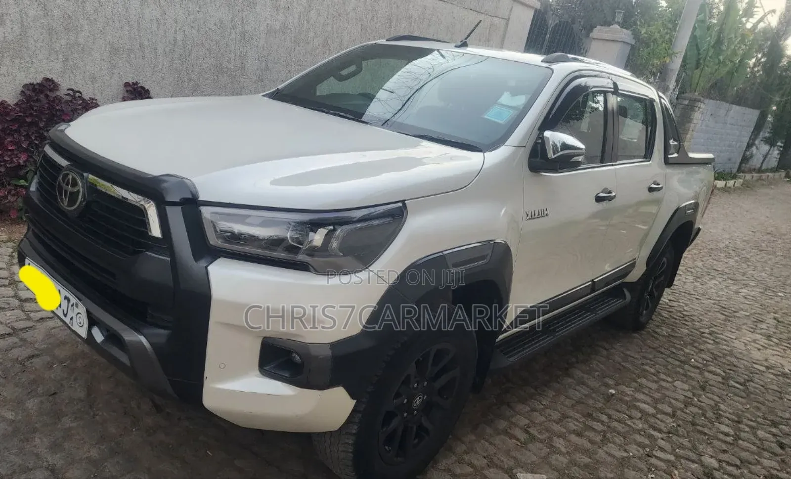 Toyota Hilux 2021 White