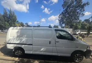 Toyota HiAce 2008 White