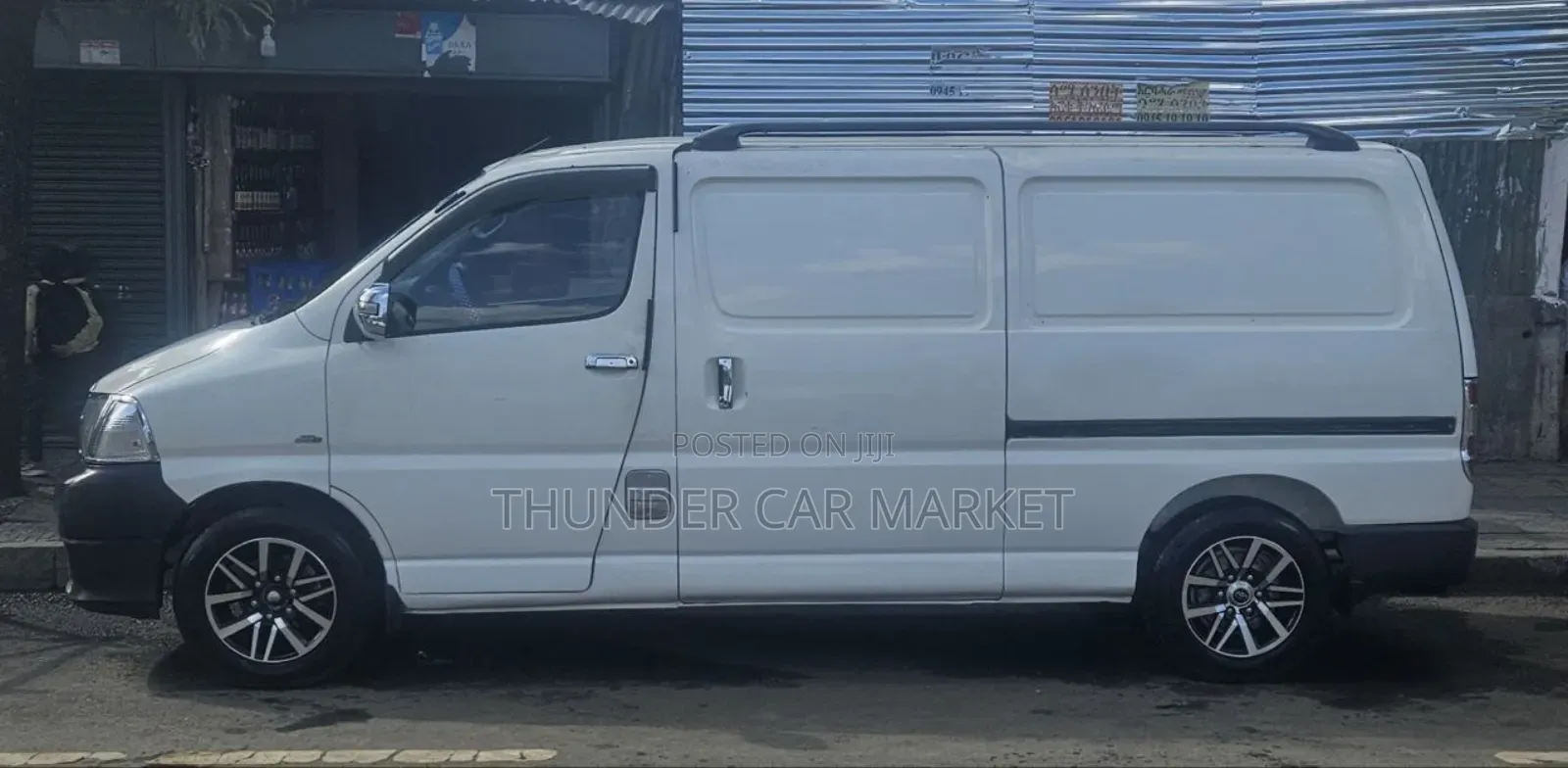 Toyota HiAce 2008 White