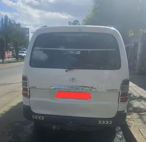 Toyota HiAce 2008 White