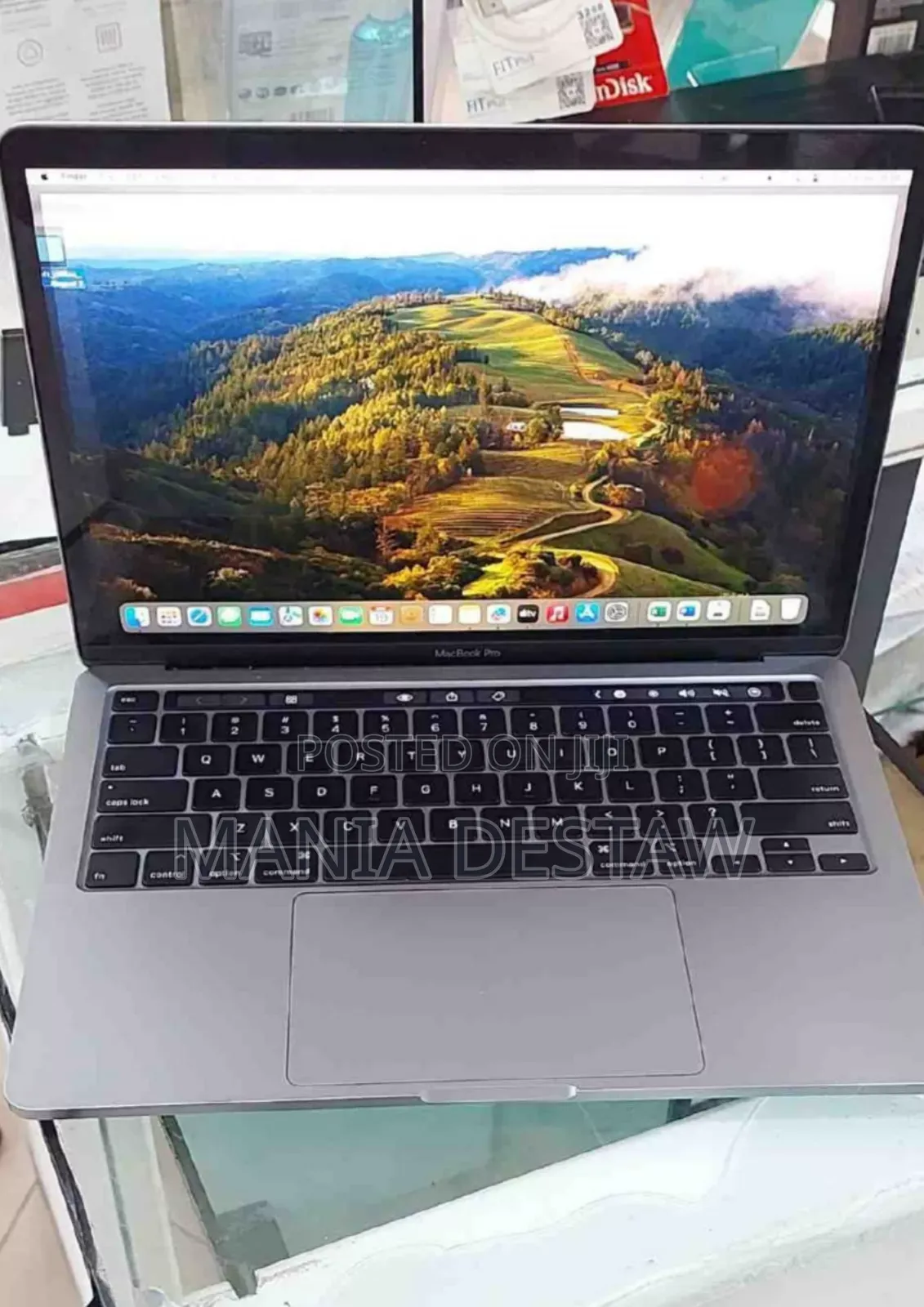 Laptop Apple MacBook Pro 2020 16GB Intel Core I7 SSD 512GB