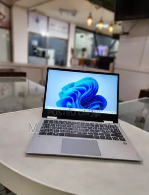 Photo - Laptop Lenovo ThinkPad Yoga 8GB Intel Core I5 SSD 512GB
