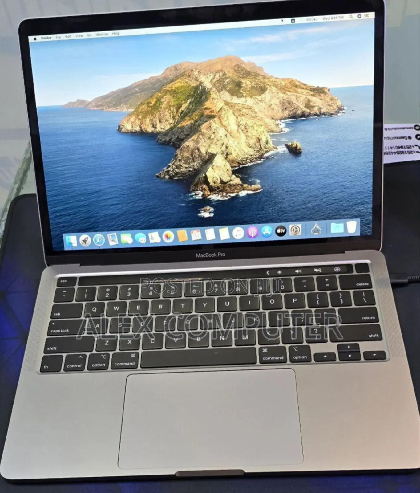 New Laptop Apple MacBook Pro 2020 16GB Intel Core I7 SSD 512GB