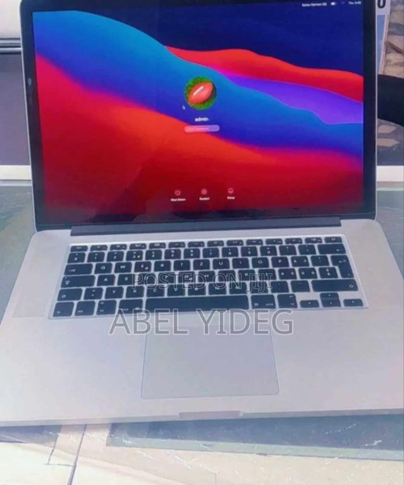 New Laptop Apple MacBook Pro 2015 16GB Intel Core I7 SSD 512GB