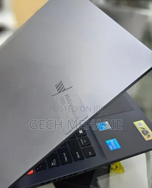 New Laptop Asus VivoBook 15 X505BA 16GB Intel Core I5 SSD 512GB