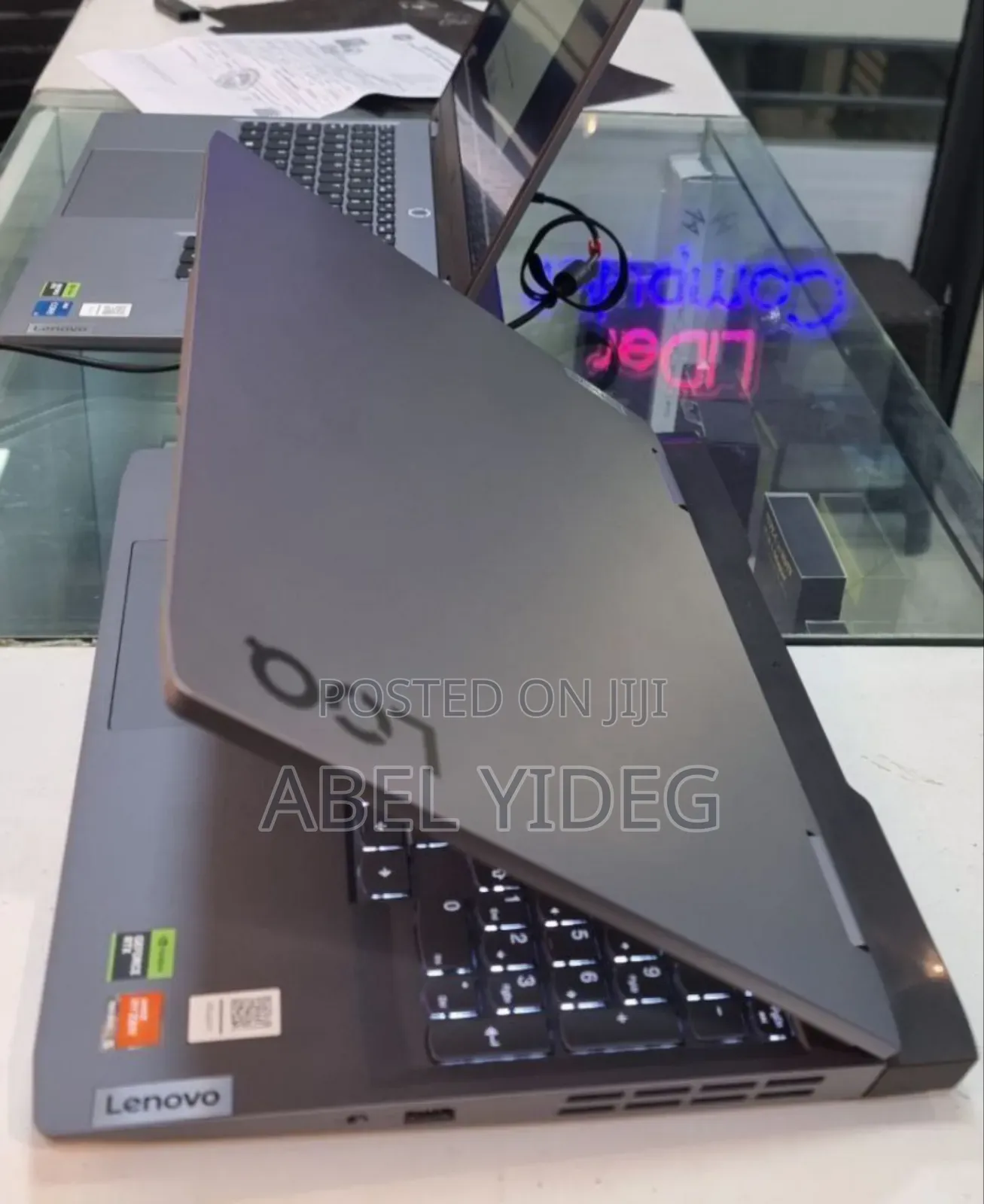New Laptop Lenovo LOQ 15IRH8 8GB AMD Ryzen 7 SSD 512GB