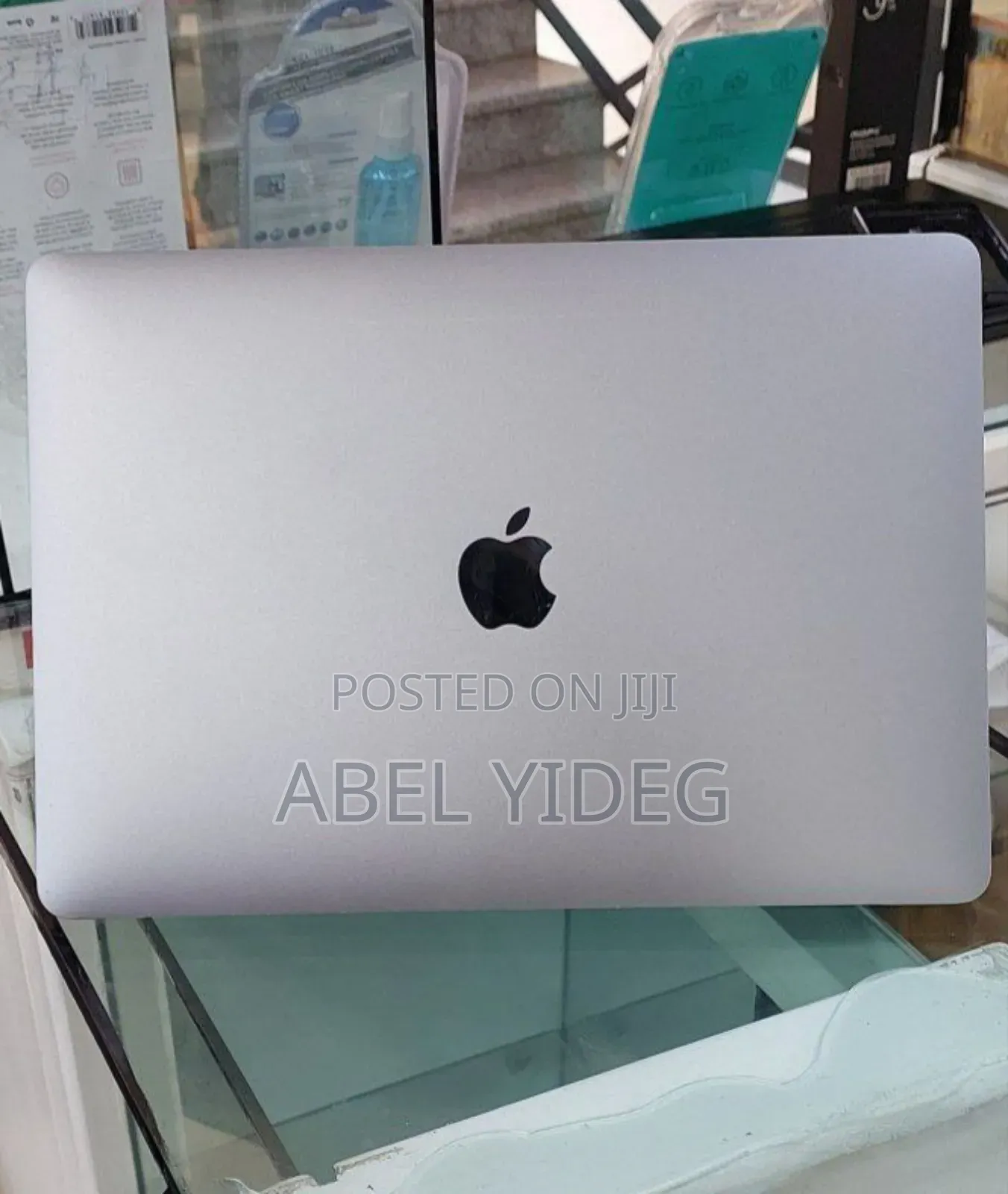 New Laptop Apple MacBook Pro 2020 16GB Intel Core I7 SSD 512GB