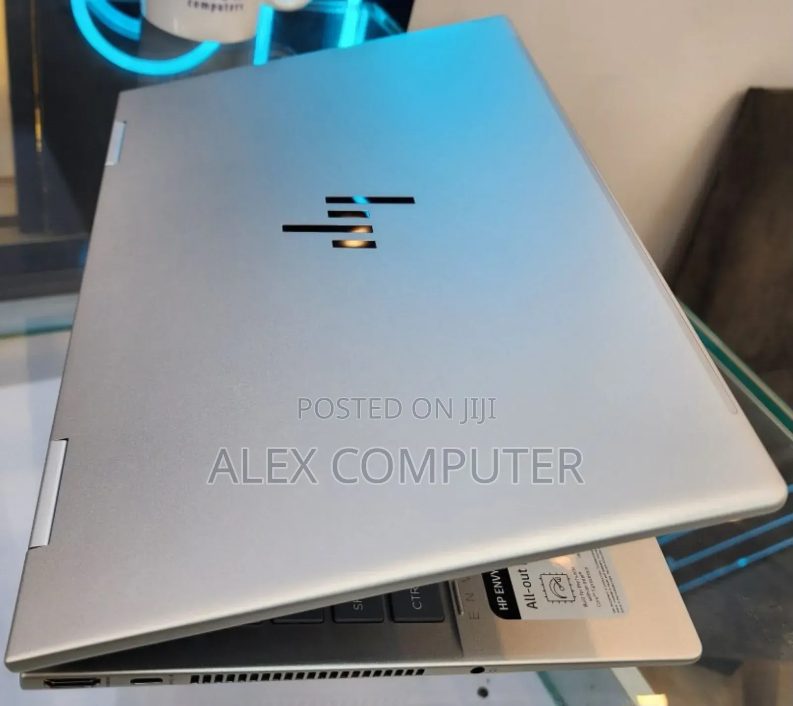 New Laptop HP Envy X360 8GB Intel Core I5 SSD 512GB