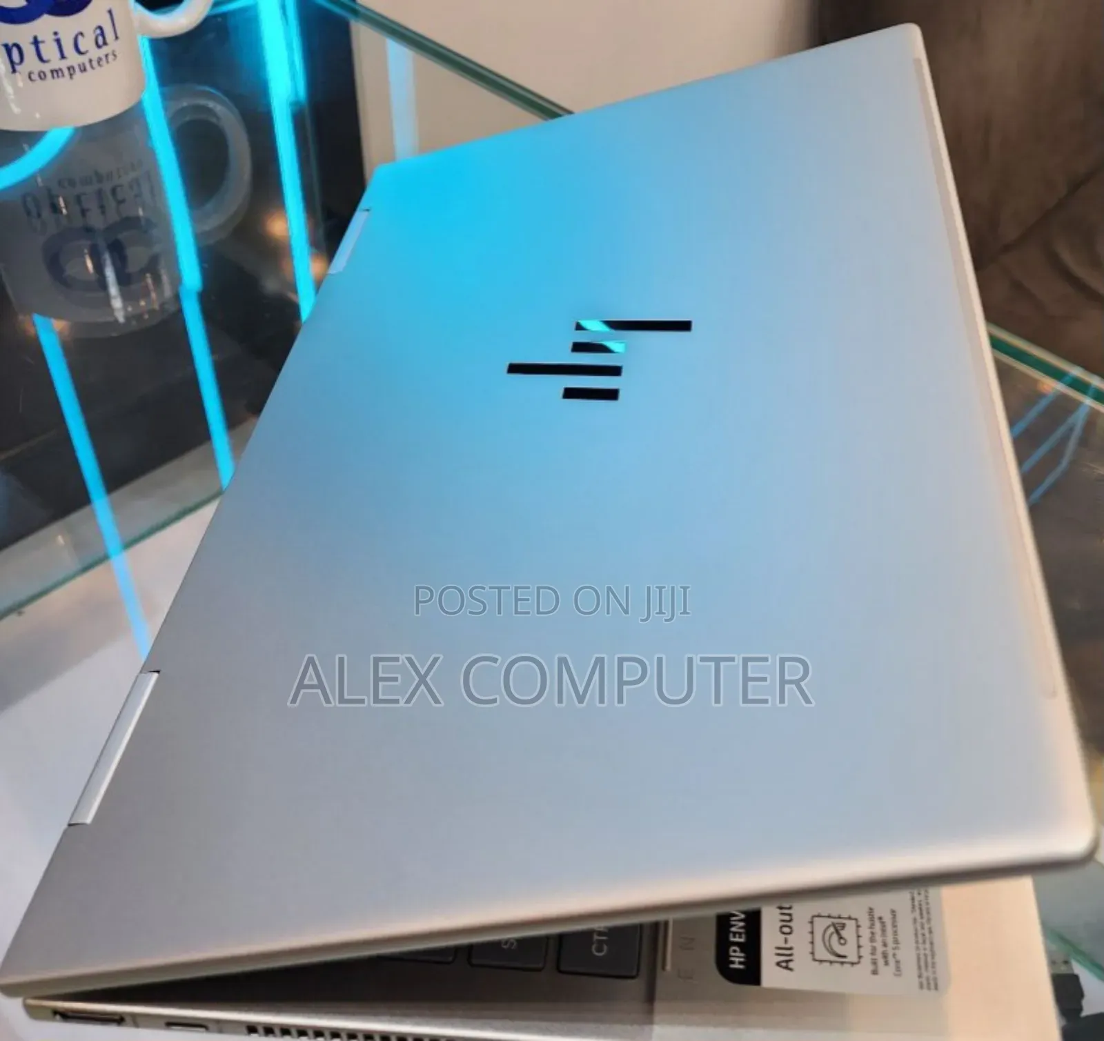 New Laptop HP Envy X360 8GB Intel Core I5 SSD 512GB