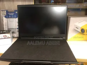 New Laptop MSI Katana 15 16GB Intel Core I7 SSD 512GB