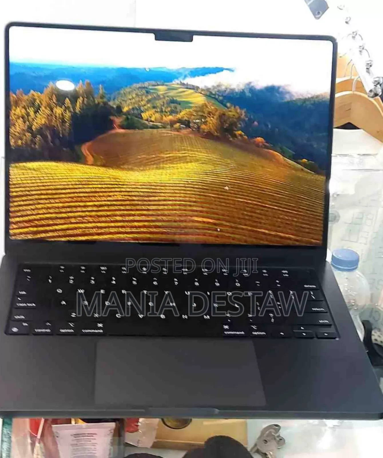 New Laptop Apple MacBook Pro 18GB Apple M3 Pro SSD 512GB