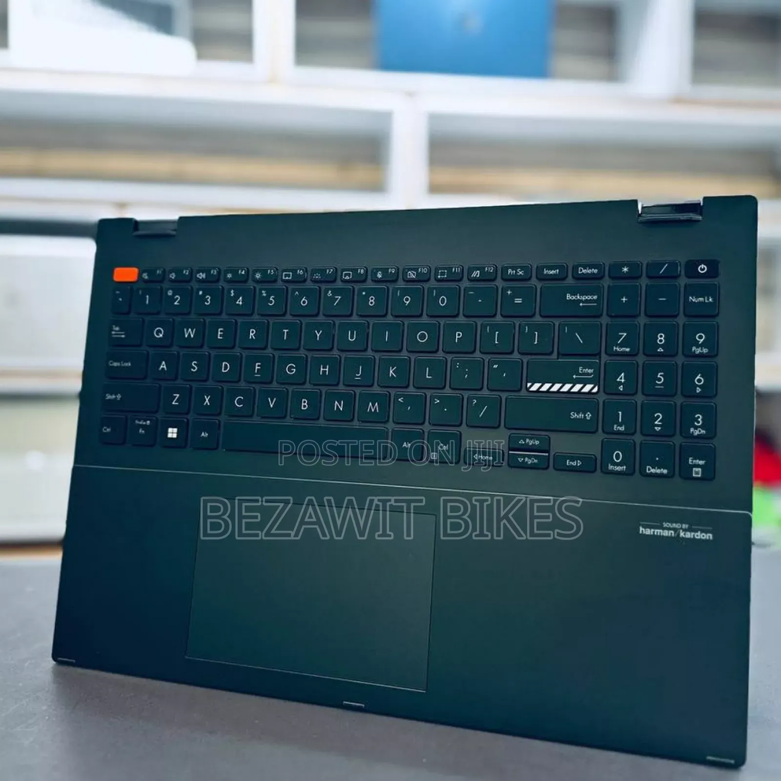 New Laptop Asus Vivobook 16 16GB AMD Ryzen 7 SSD 512GB