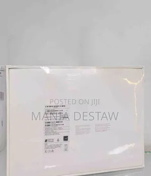 New Laptop Apple MacBook Pro 2022 M2 16GB Apple M2 SSD 256GB