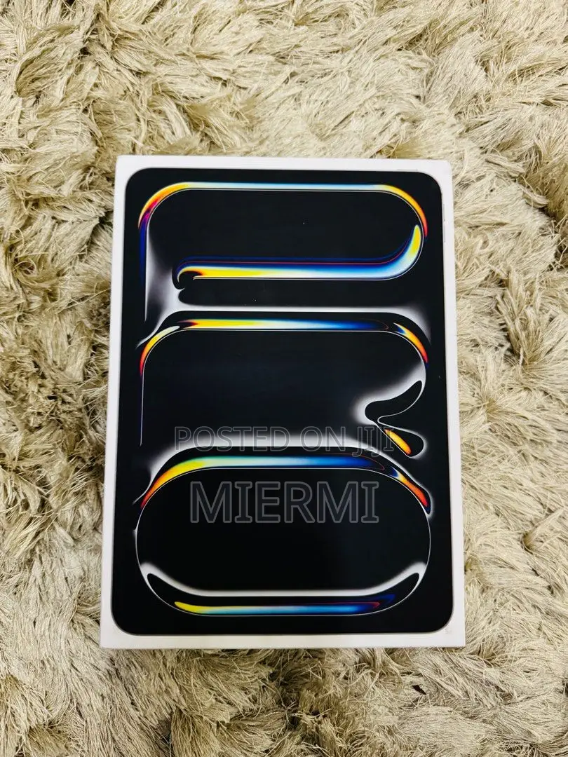 New Apple iPad Pro 13 (2024) 256 GB Black