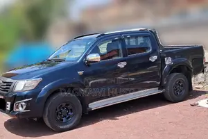 Toyota Hilux 2014 Black