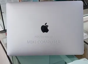 New Laptop Apple MacBook Pro 2020 16GB Intel Core I7 SSD 512GB