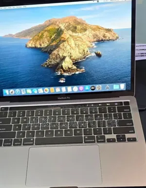 New Laptop Apple MacBook Pro 2020 16GB Intel Core I7 SSD 512GB