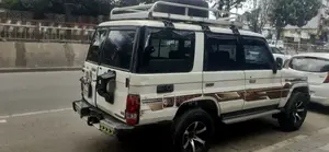 Toyota Land Cruiser 1998 White