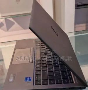 New Laptop HP ZBook 14u 16GB Intel Core I7 SSD 512GB