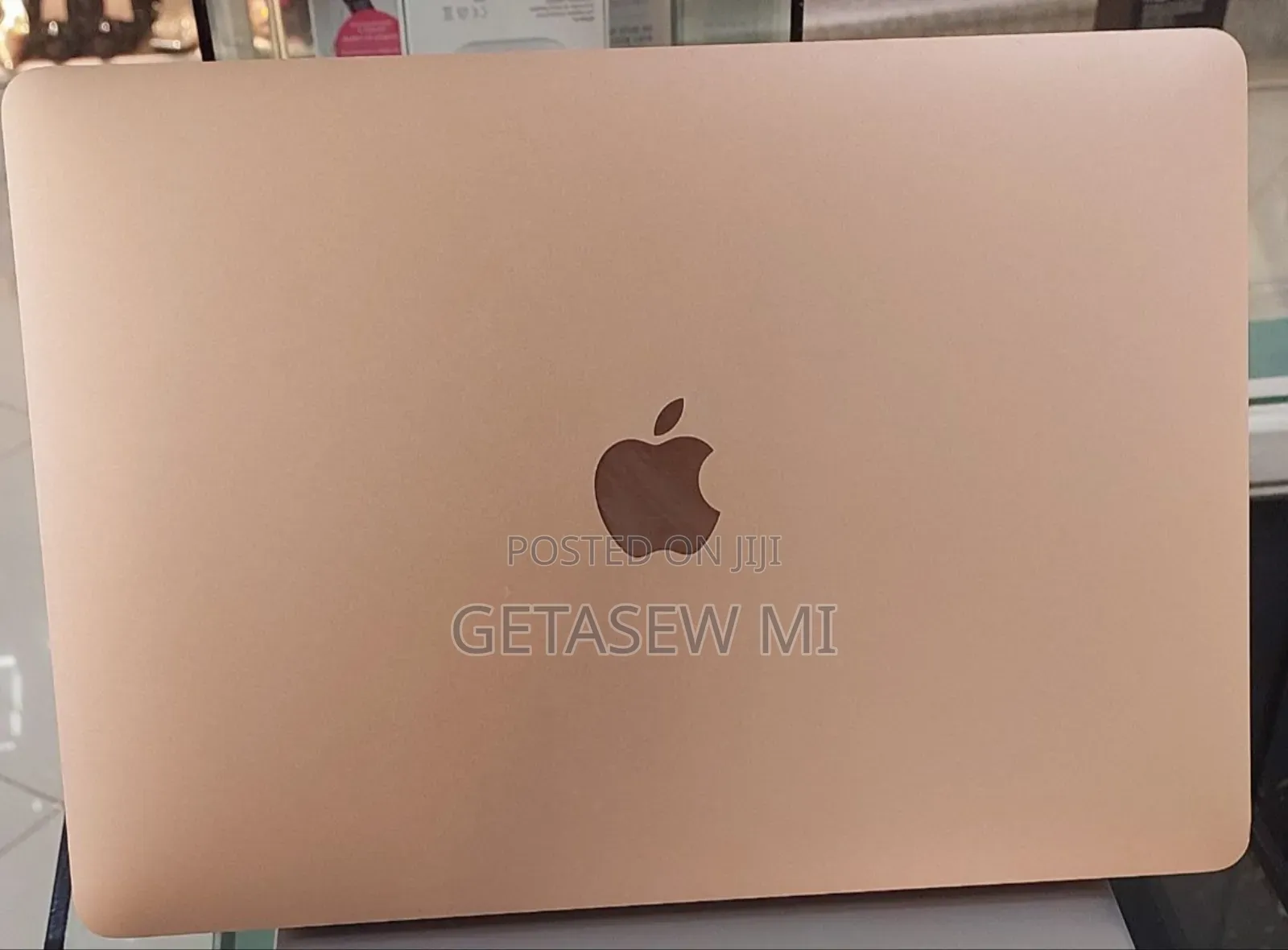New Laptop Apple MacBook 2020 16GB Apple M1 SSD 512GB