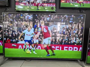 Photo - Mewe 98" Webos Double Glass Smart Television