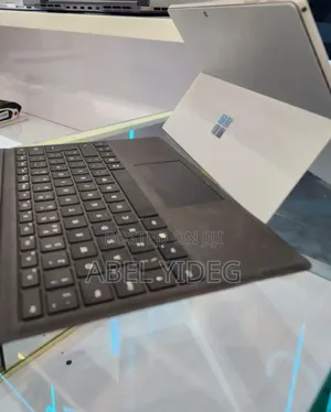 Photo - New Laptop Microsoft Surface Pro 7+ 16GB Intel Core I5 SSD 256GB