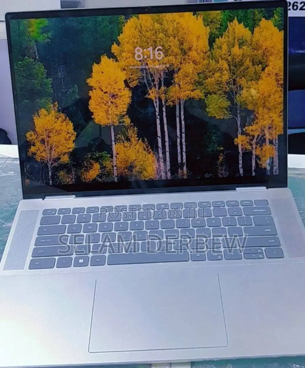 New Laptop Dell Inspiron 16 5620 16GB Intel Core I7 SSD 512GB