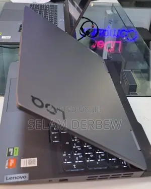 New Laptop Lenovo LOQ 15IRH8 8GB AMD Ryzen 7 SSD 512GB
