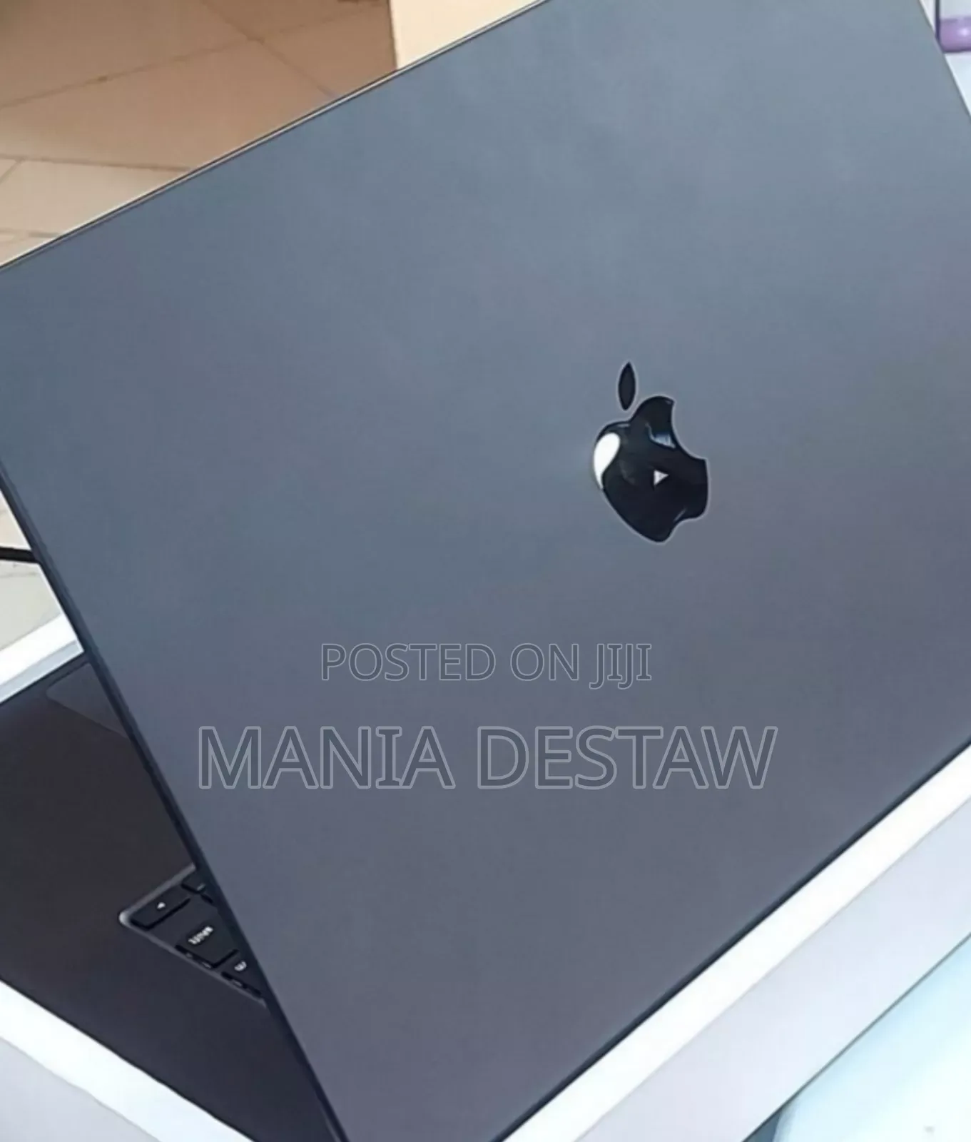 New Apple MacBook Pro 2023 M3 Pro 16-Inch 18GB Apple M3 Max SSD 512GB