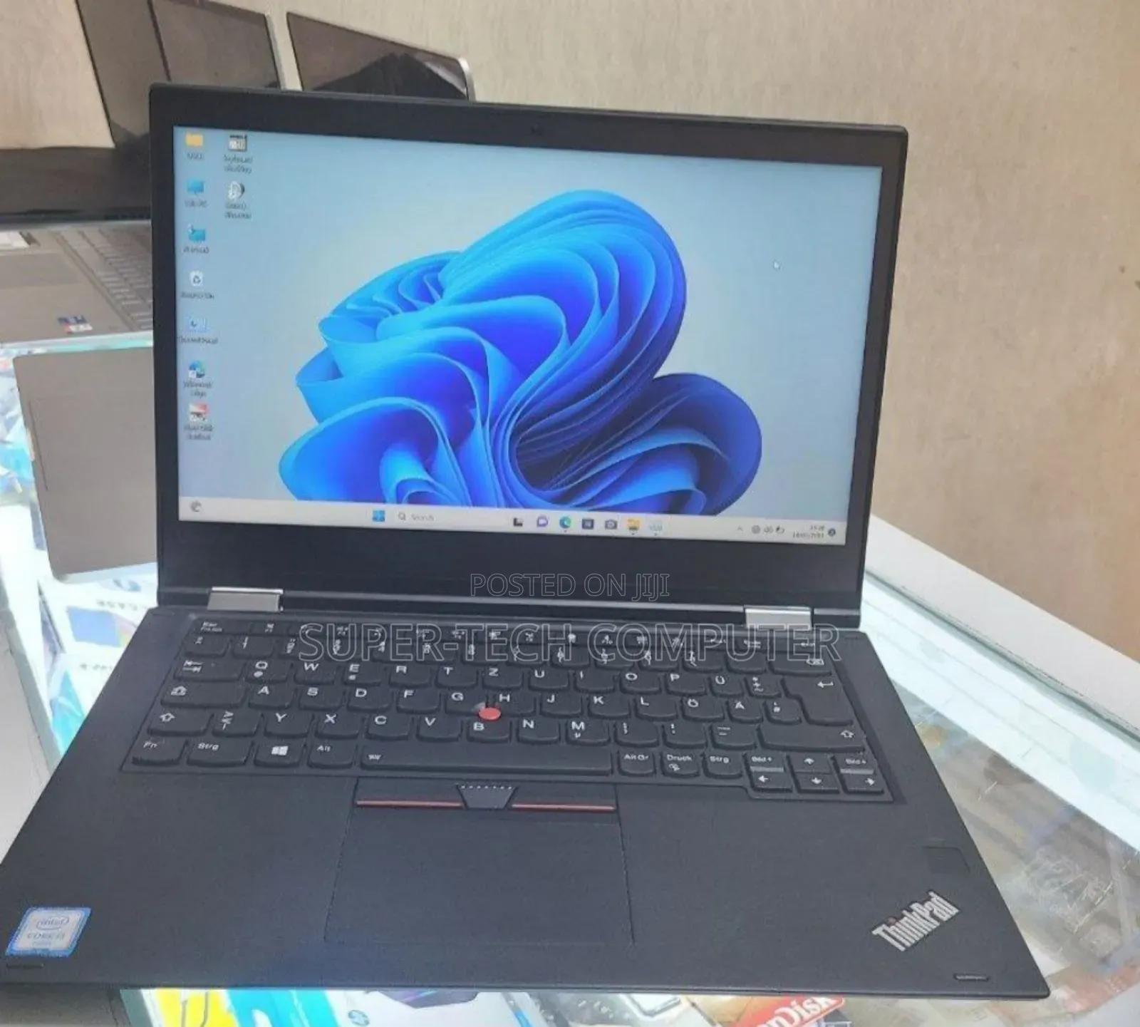 New Laptop Lenovo ThinkPad Yoga 370 8GB Intel Core I5 SSD 512GB