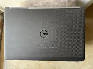 New Laptop Dell Precision 7720 16GB Intel Core I7 SSD 512GB