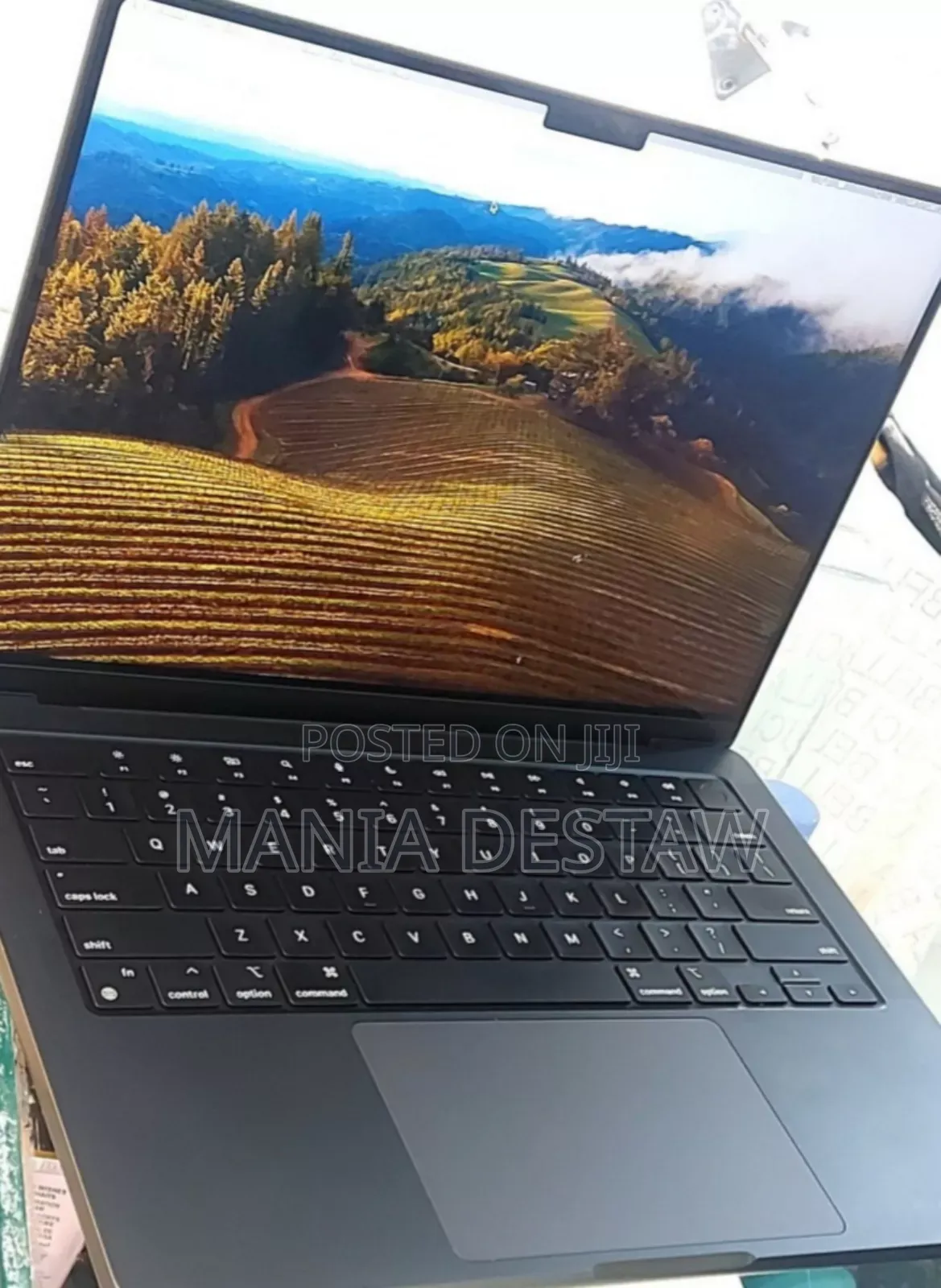 New Laptop Apple MacBook 18GB Apple M3 SSD 512GB