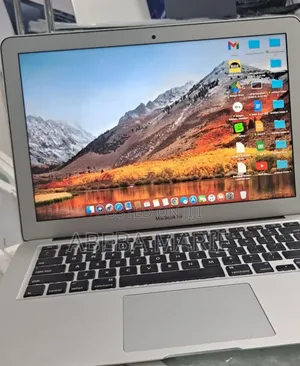 New Laptop Apple MacBook Air 2017 8GB Intel Core I7 SSD 256GB