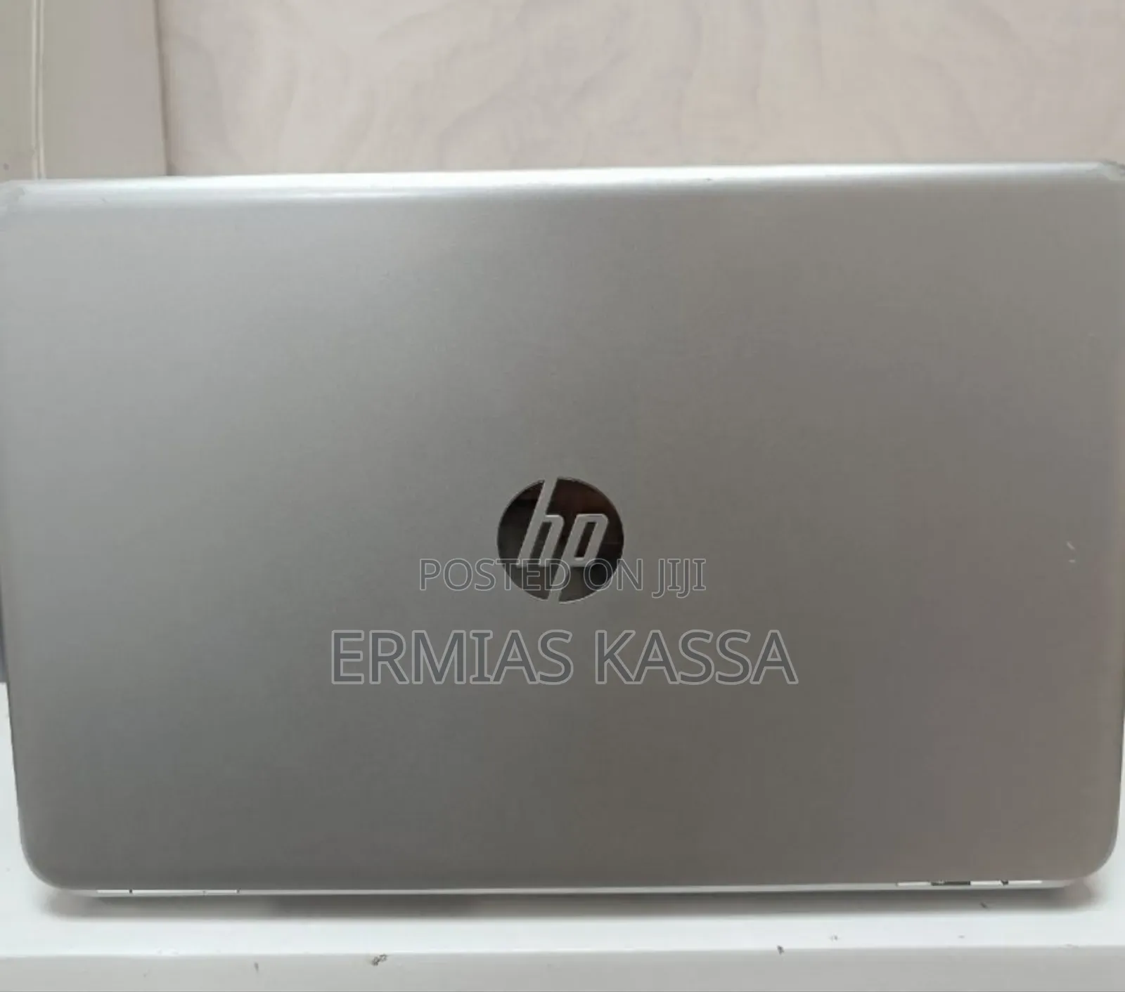 New Laptop HP Pavilion 15 8GB Intel Core I5 HDD 1T
