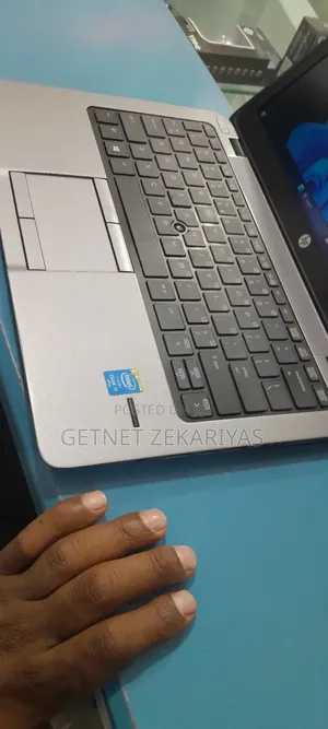 New Laptop HP EliteBook 820 G1 8GB Intel Core I7 HDD 1T