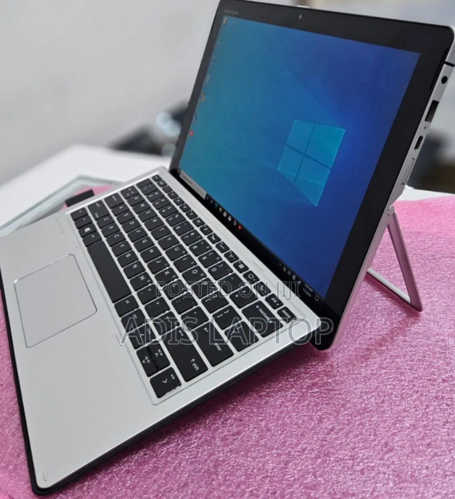 New Laptop HP Elite X2 1012 8GB Intel Core I5 SSD 256GB