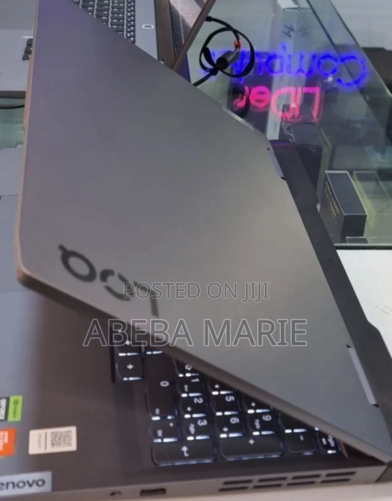 New Laptop Lenovo LOQ 15IRH8 8GB AMD Ryzen 7 SSD 512GB