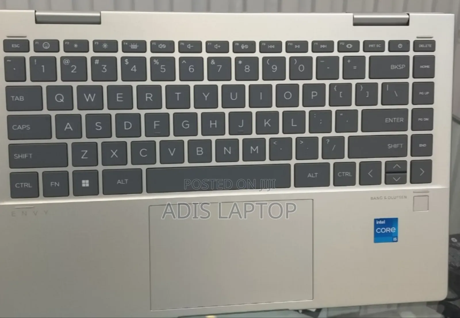 New Laptop HP Envy X360 8GB Intel Core I5 SSD 512GB