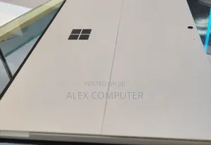 New Laptop Microsoft Surface Pro 7 16GB Intel Core I5 SSD 256GB