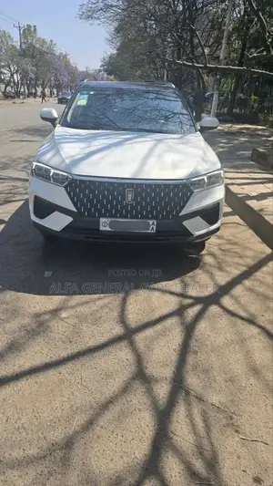 Photo - Bestune T77 1.2 FWD 2021 White