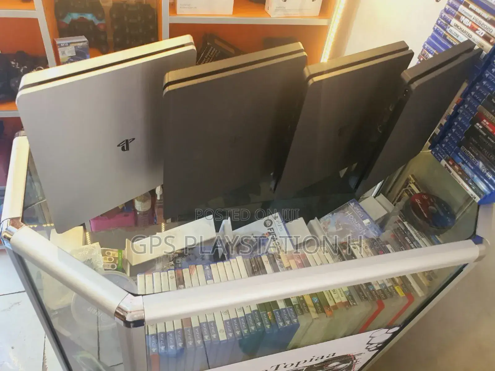 Ps 4 Slim Dubai Used Vreeee