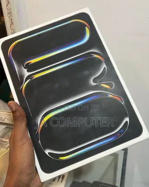 Photo - New Apple iPad Pro 11 (2022) 1 TB Silver