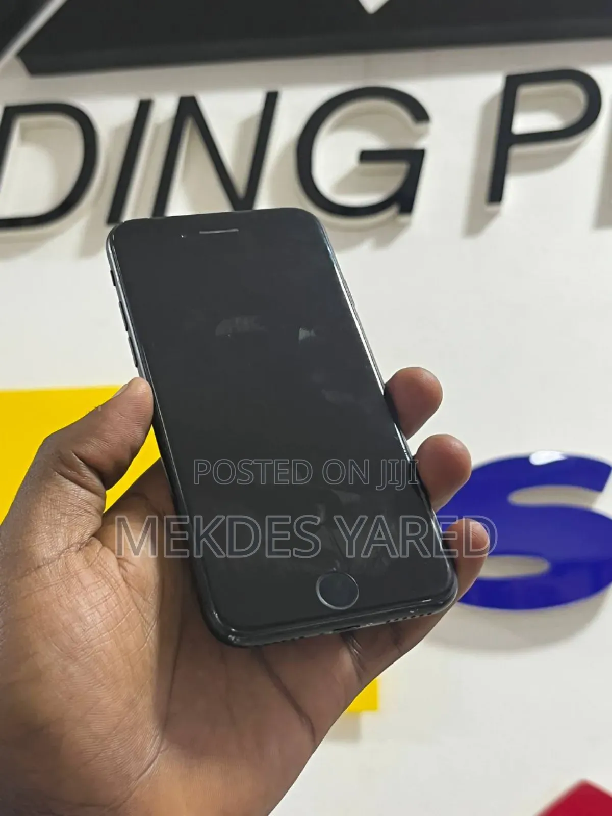 New Apple iPhone 7 128 GB Black
