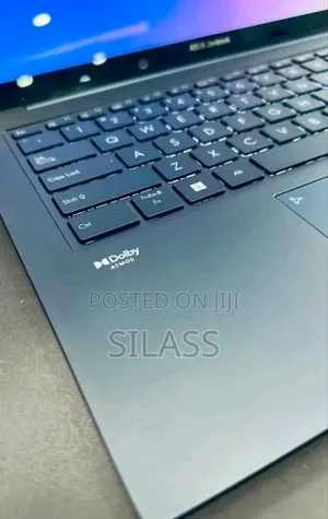 New Laptop Asus ZenBook UX303UA 16GB Intel Core I7 SSD 512GB