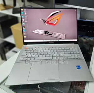 New Laptop Asus VivoBook 15 X505BA 16GB Intel Core I5 SSD 512GB