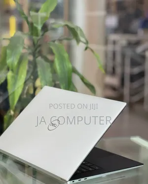 New Laptop Dell Precision 5550 16GB Intel Core I7 SSD 512GB